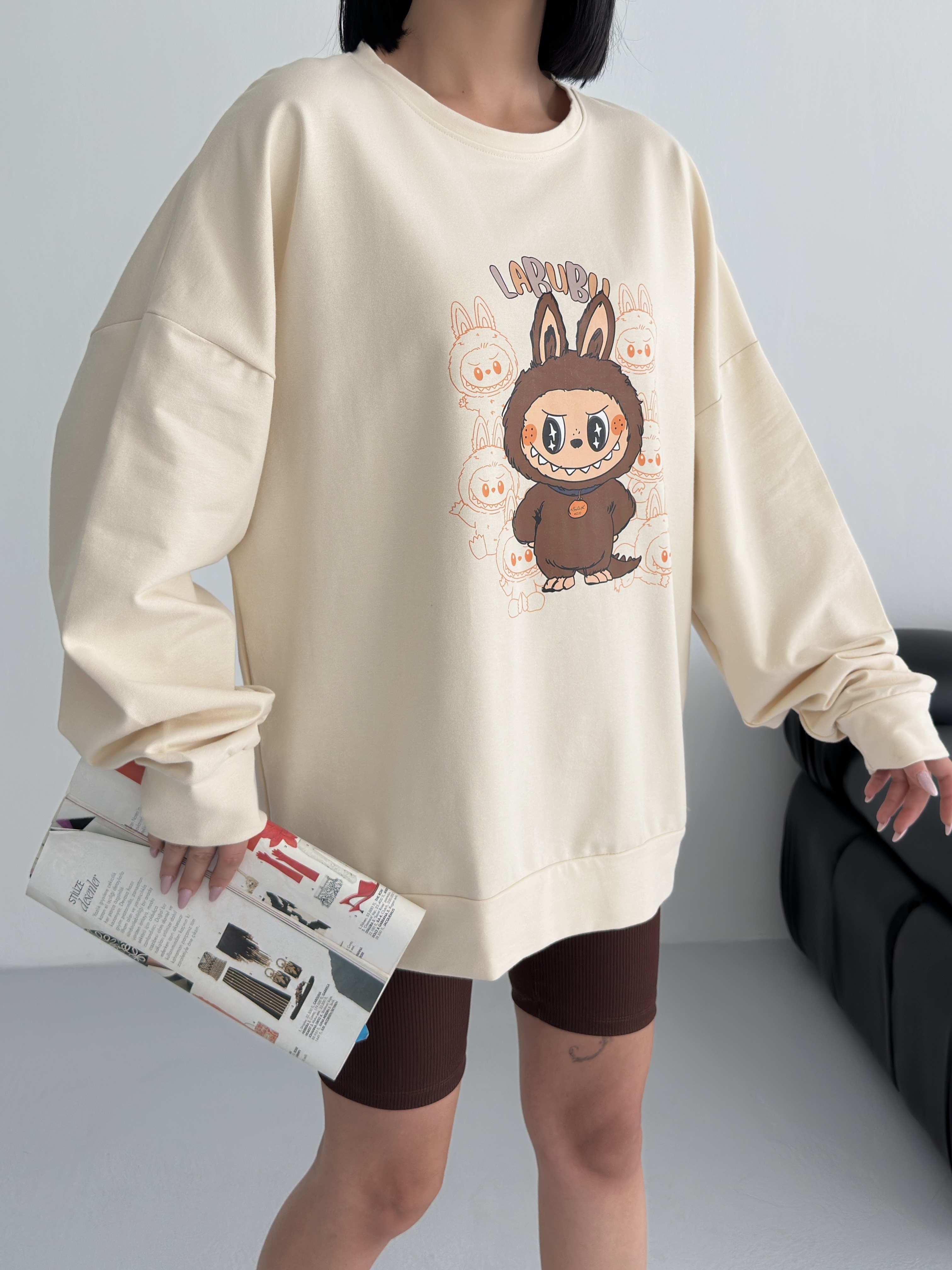 Bej Bisiklet Yaka Önü Baskılı Oversize 2 İPLİK Sweatshirt ek resim