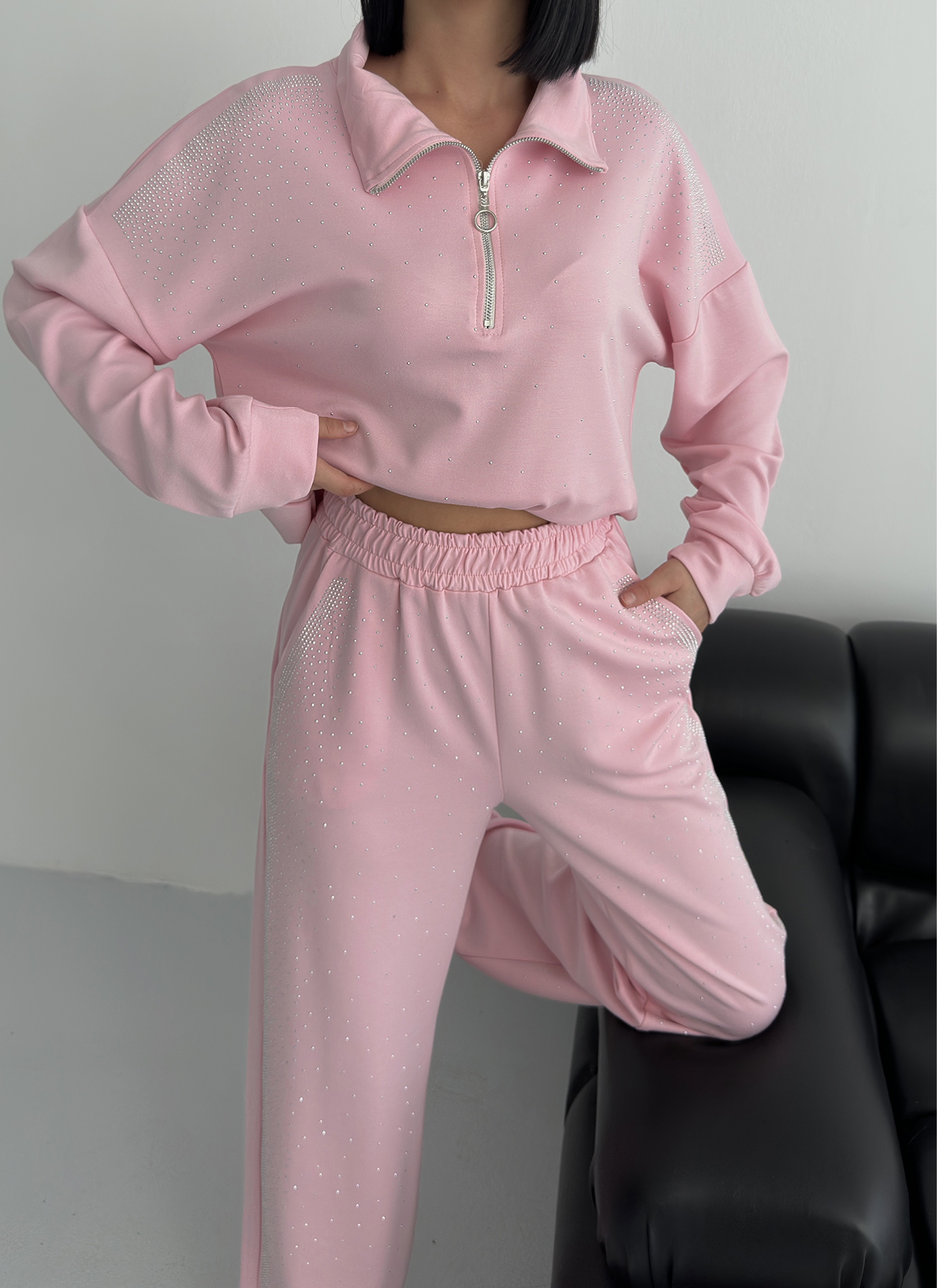 Pembe Ultra Premium Soft Touch Taşlı Takım ek resim