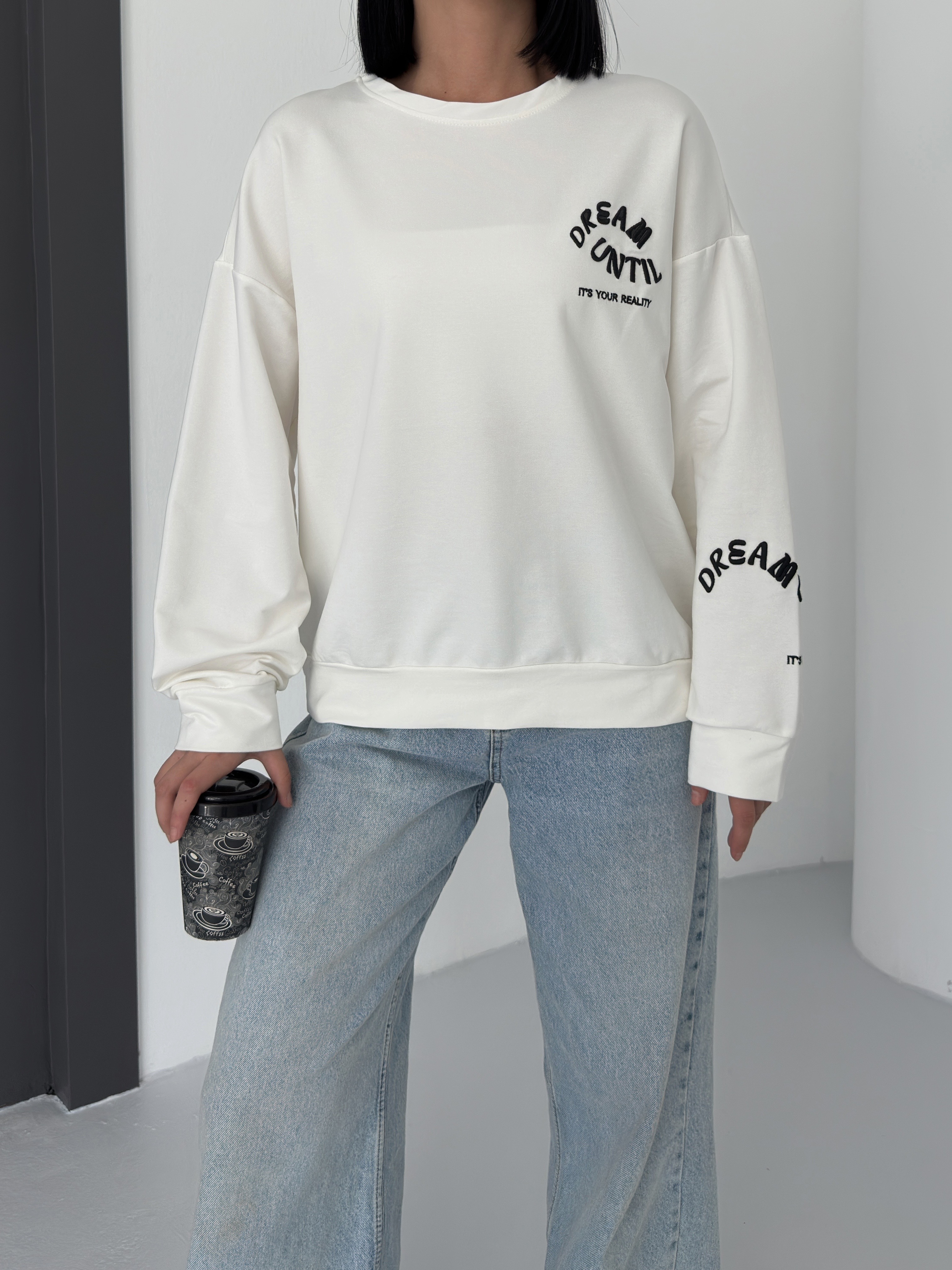 Beyaz Nakışlı Bisiklet Yaka Önü Baskılı Oversize 2 İPLİK Sweatshirt ek resim